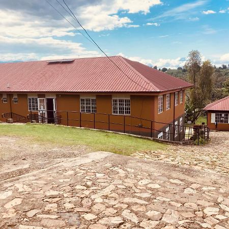 Yes Hostel Fort Portal Εξωτερικό φωτογραφία