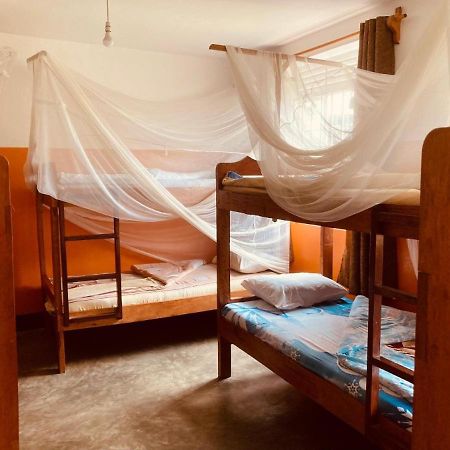 Yes Hostel Fort Portal Εξωτερικό φωτογραφία