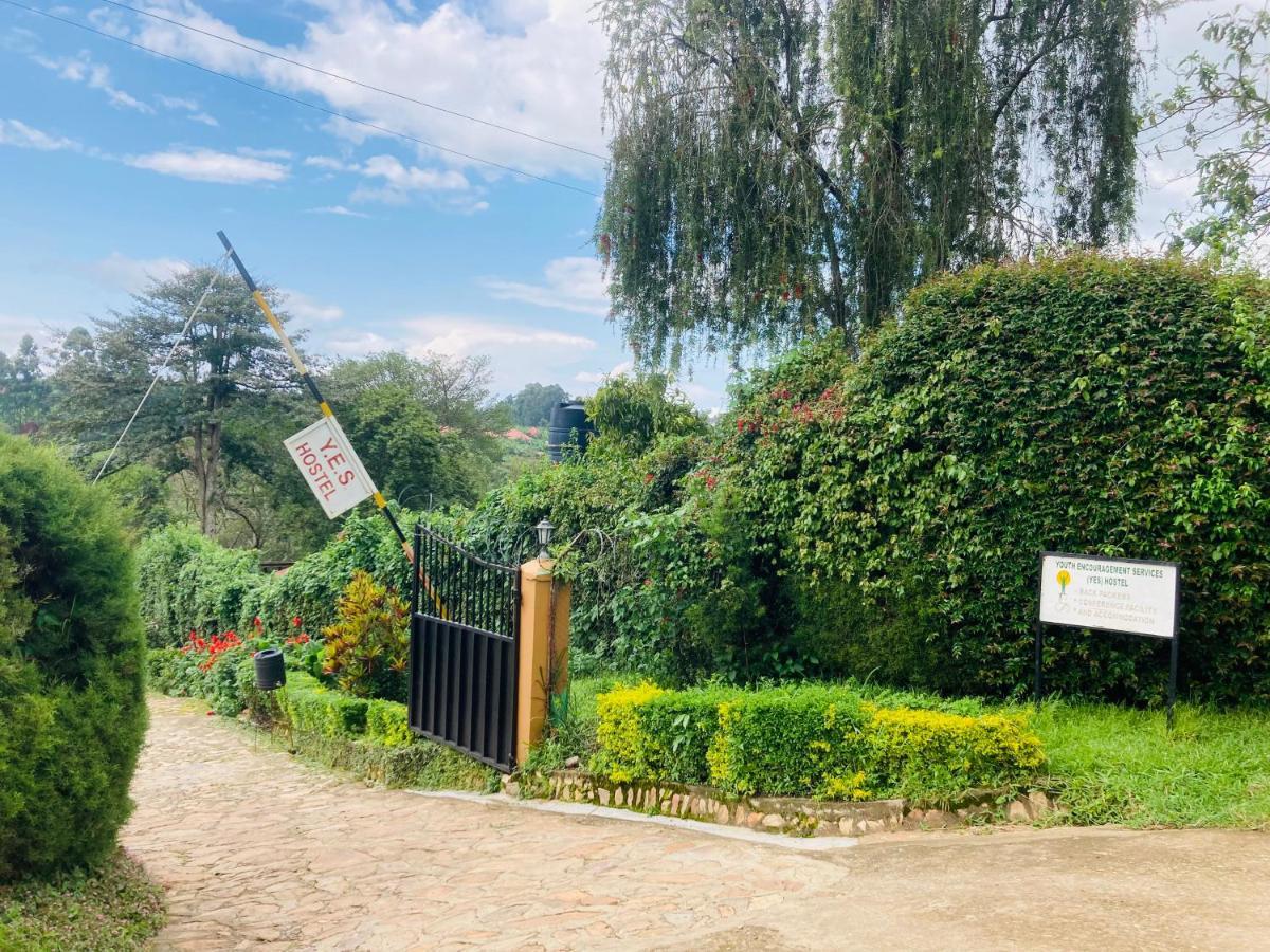 Yes Hostel Fort Portal Εξωτερικό φωτογραφία