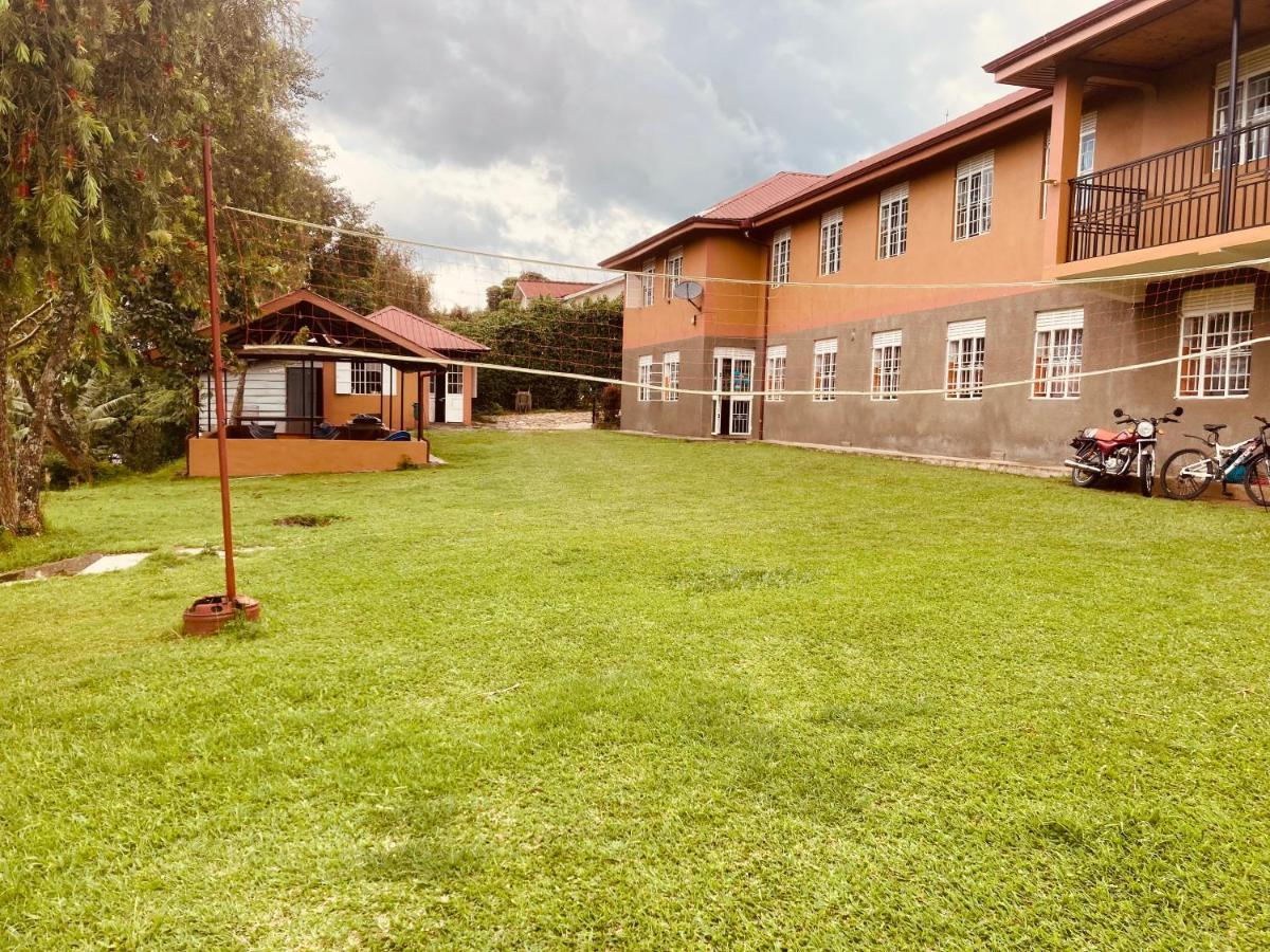 Yes Hostel Fort Portal Εξωτερικό φωτογραφία