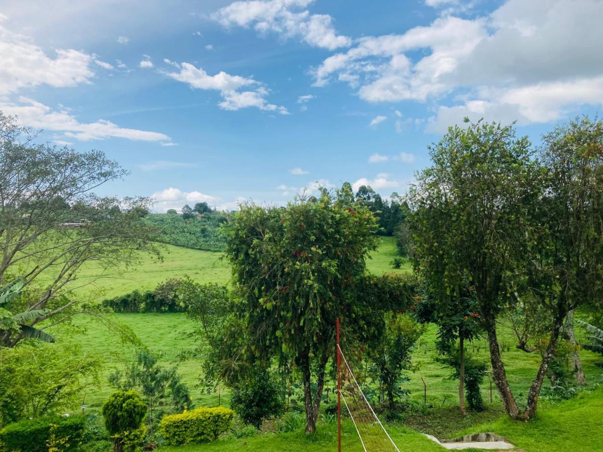 Yes Hostel Fort Portal Εξωτερικό φωτογραφία